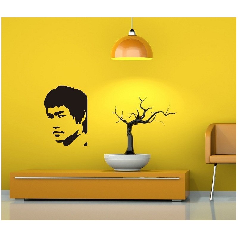 BRUCE LEE